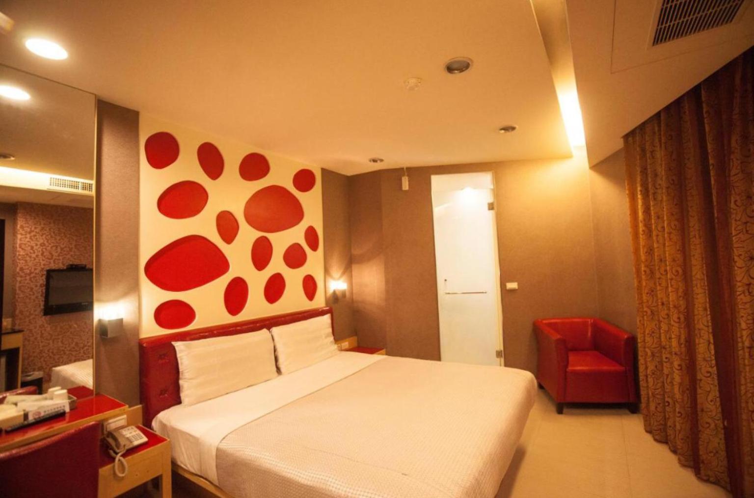 Love Hotel Pingtung Екстер'єр фото