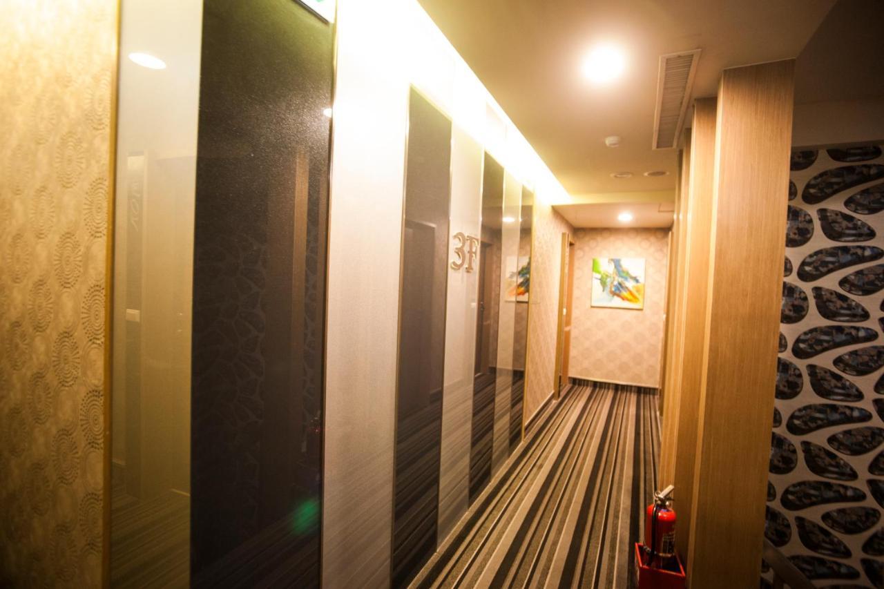 Love Hotel Pingtung Екстер'єр фото